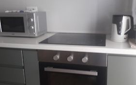 Jolie Center Apartment