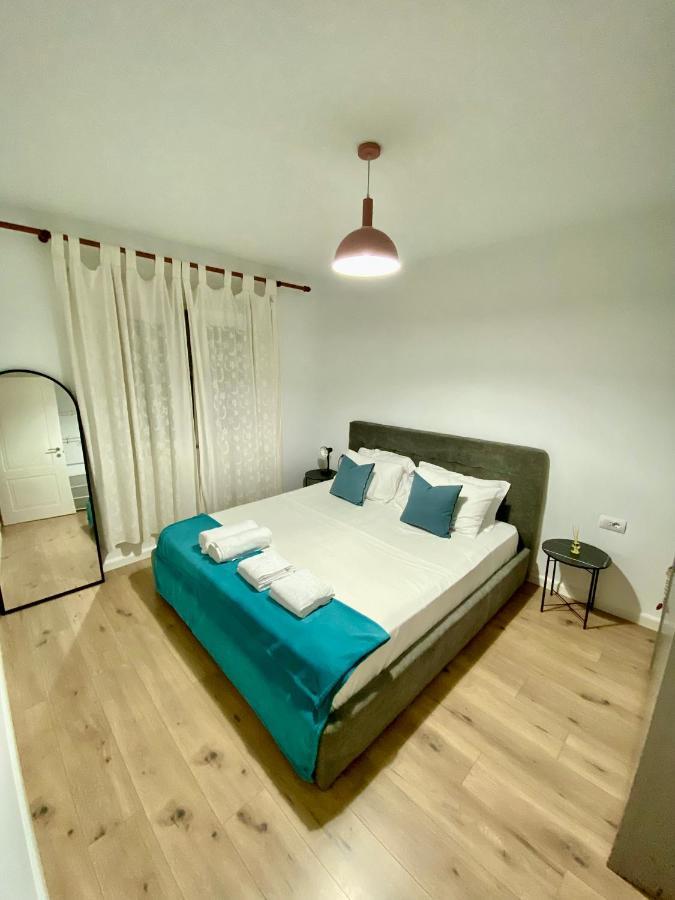 Jolie Center Apartment Tirana Esterno foto